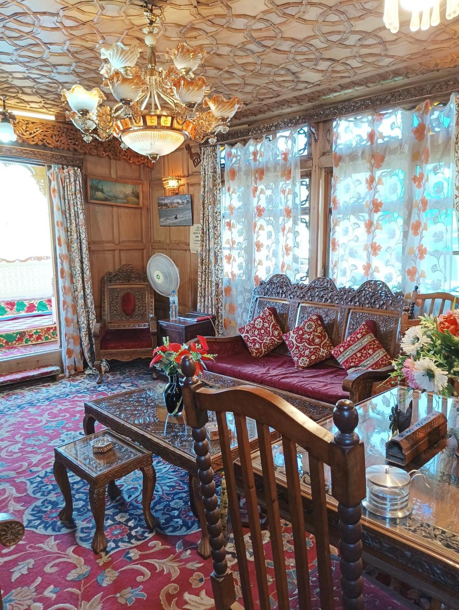 New Minar Group Of Houseboats Hotel Srīnagar Eksteriør billede